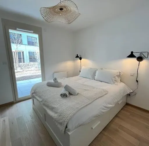 Pepite - Refuge En - Cosy Avec Garage Prive Annecy